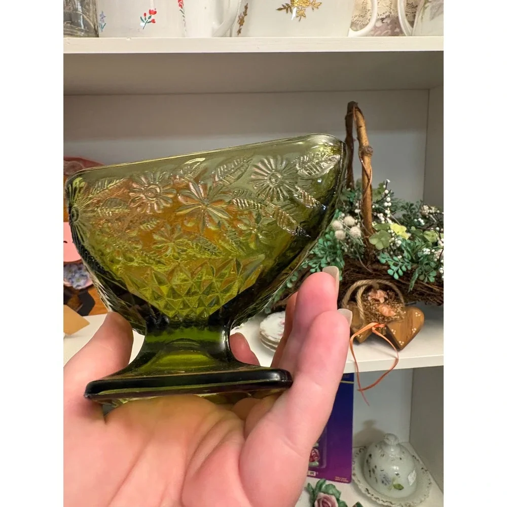 Vintage Green Floral Pressed Glass Pedestal Bowl Diamond Candy Dish